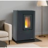 Luisella 5.0 Maxi Extraflame 7kW Estufa de pellets ventilada estrecha Negro.