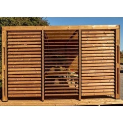 Pergolato in legno Habrita 614x341 con ventose mobili su tetto e 2 lati