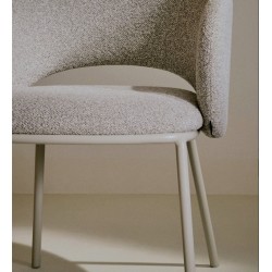 Set mit 2 Aina Stühlen aus beigem Chenille-Stoff und Metall VeryForma