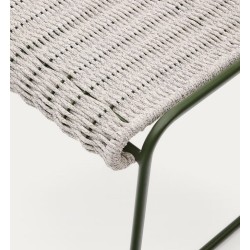 Silla Arvin Swirl en tejido chenilla beige y patas de madera de roble VeryForma