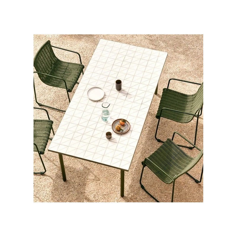 Table de jardin Rina en acier vert et céramique écru VeryForma