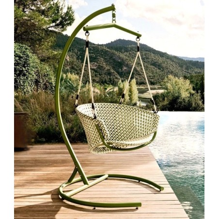 Aliga Hängesessel aus Aluminium und grünem Rattan VeryForma