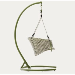 Aliga Hängesessel aus Aluminium und grünem Rattan VeryForma