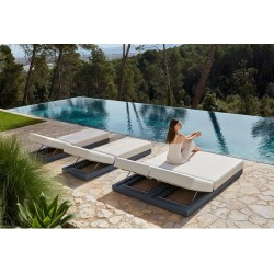 Salon de jardin Vondon lounge Pixel module divan Vondom tissu Silvertex taupe